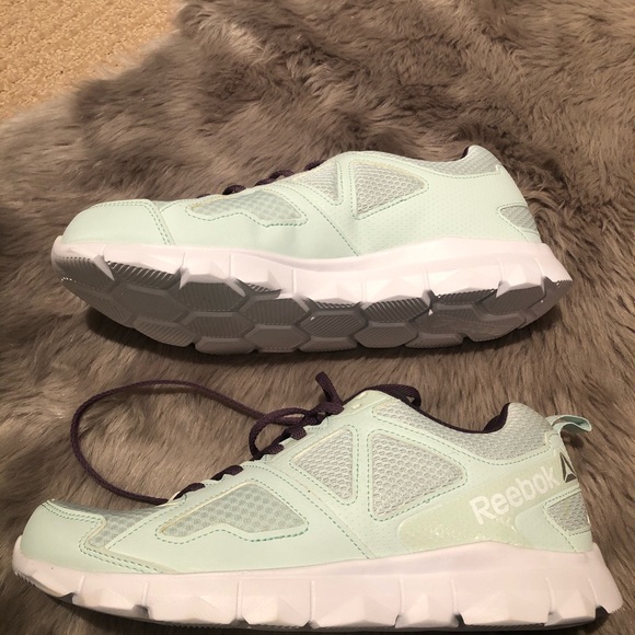 Reebok Mint Green/ Purple Running Shoes - Picture 3 of 3